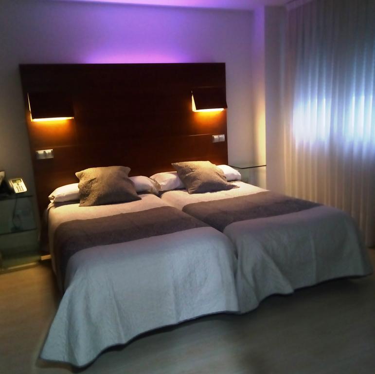 Nap Oviedo Hotel Kültér fotó