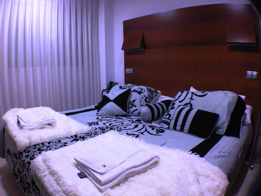 Nap Oviedo Hotel Kültér fotó